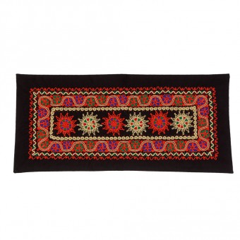 Tahriri Table Runner