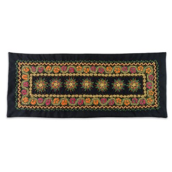 Tahriri Table Runner