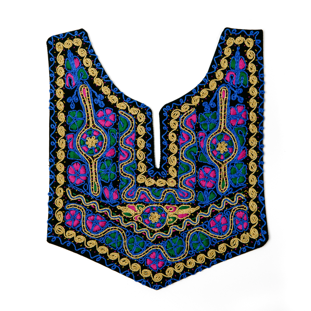 Qabba with Tahriri Embroidery